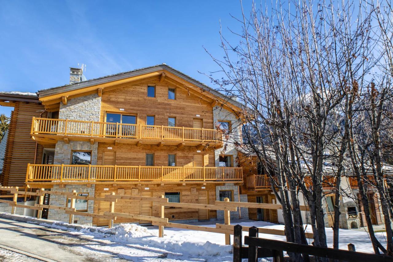 Fleur Des Neiges & - Adults Only * Ayas